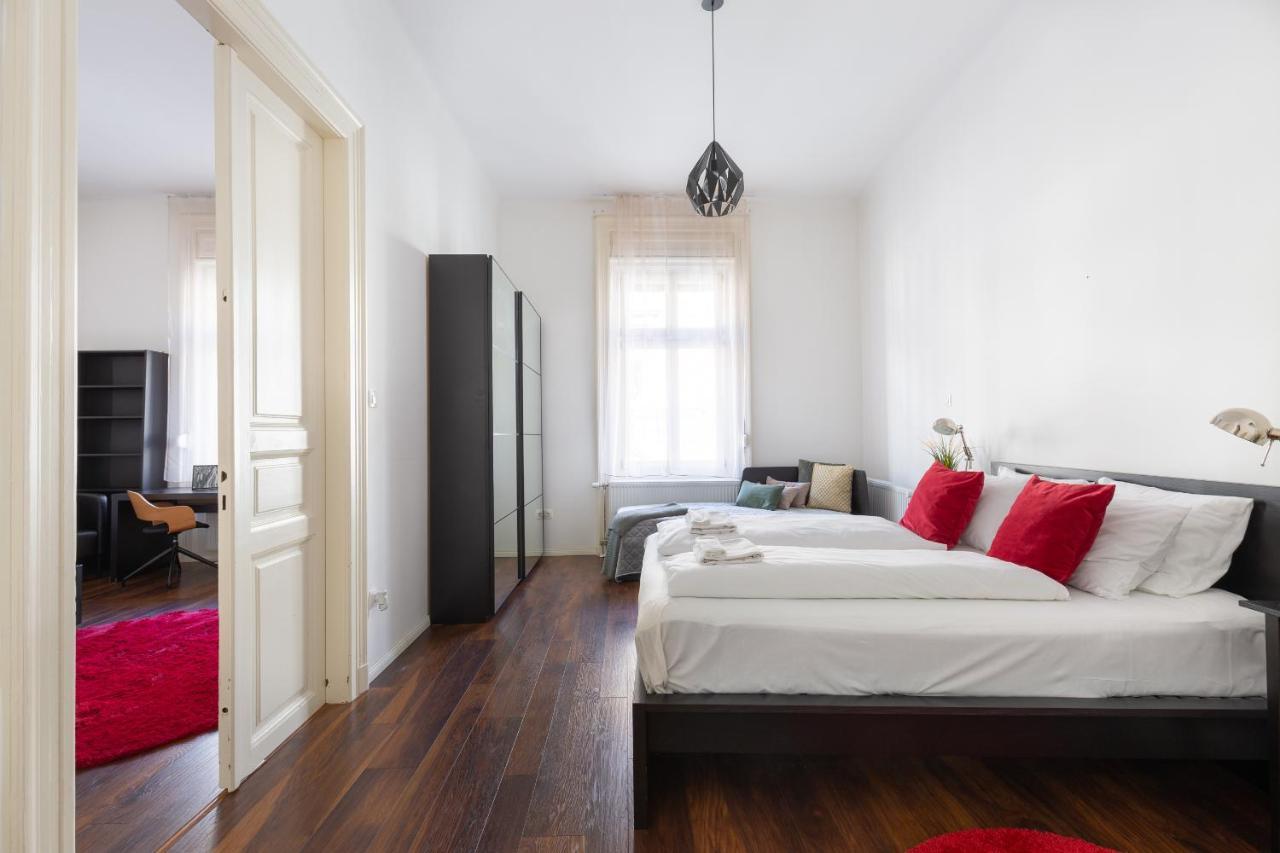 Apartament Red Dot One - New Unit In Heart Of Jewish Quarter Budapeszt Zewnętrze zdjęcie