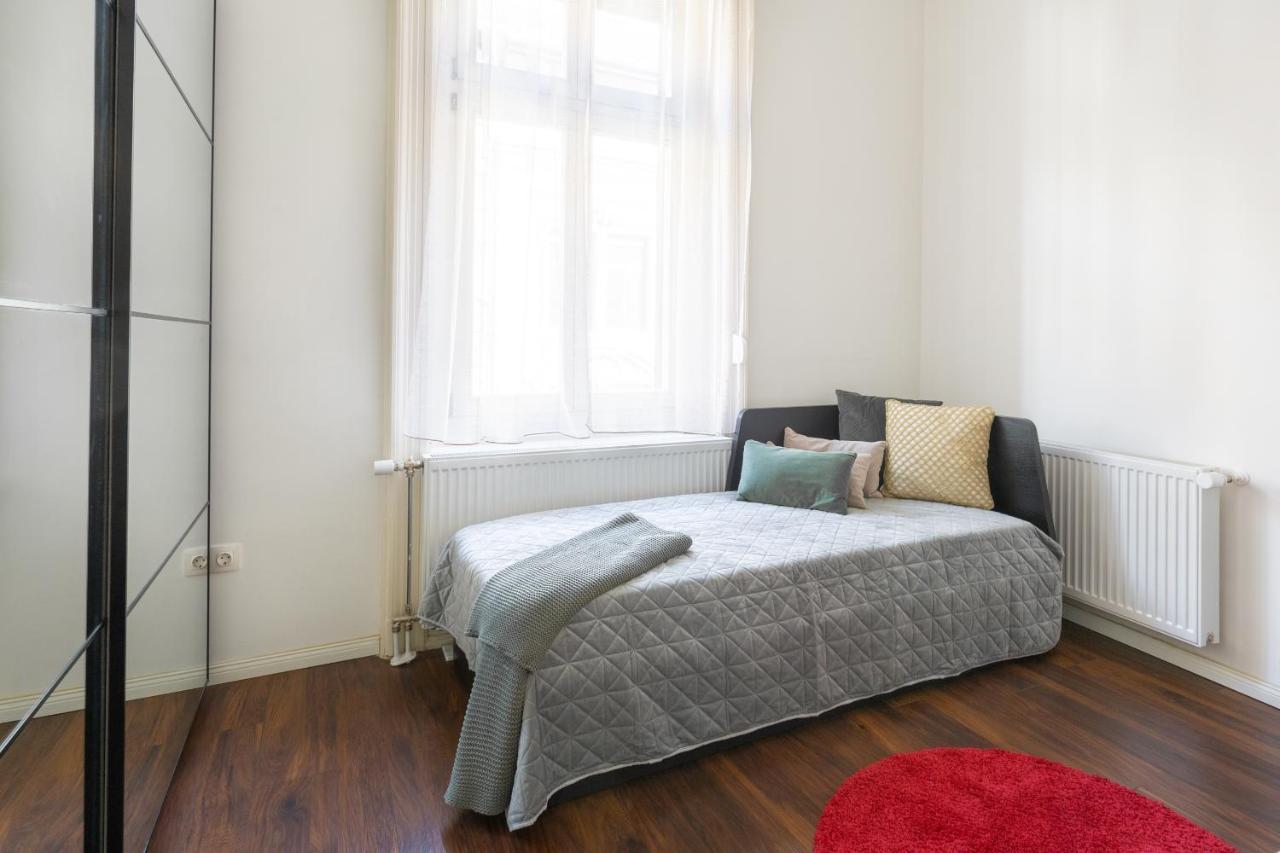Apartament Red Dot One - New Unit In Heart Of Jewish Quarter Budapeszt Zewnętrze zdjęcie